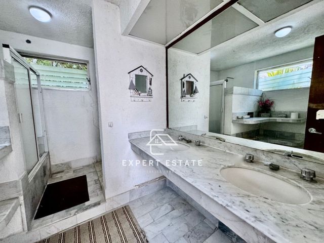 place photo 41