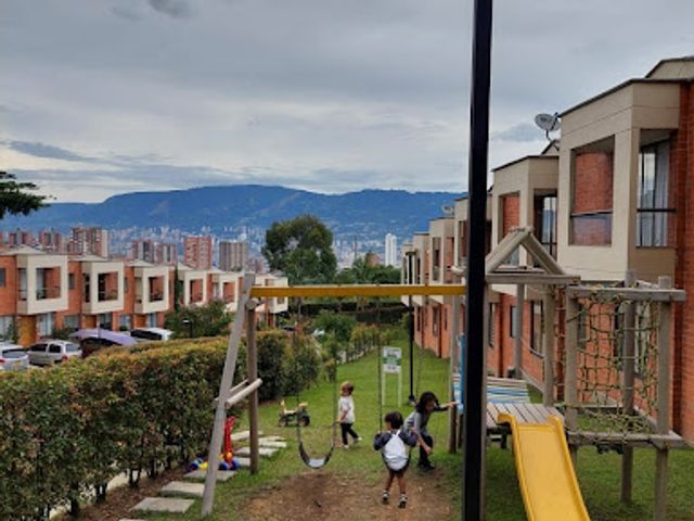 place photo 18