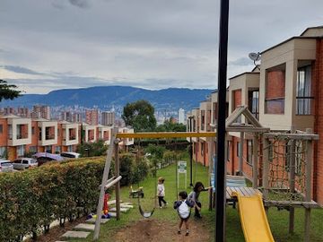 place photo 18