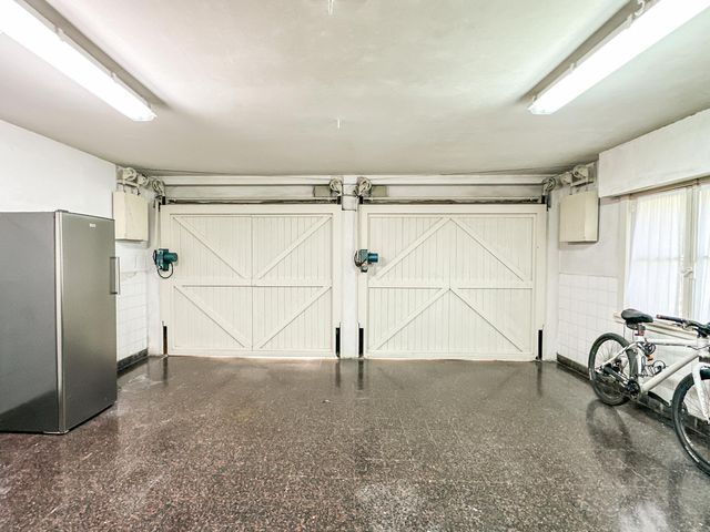 place photo 73