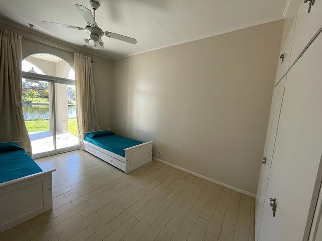 place photo 56