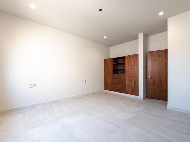 place photo 48