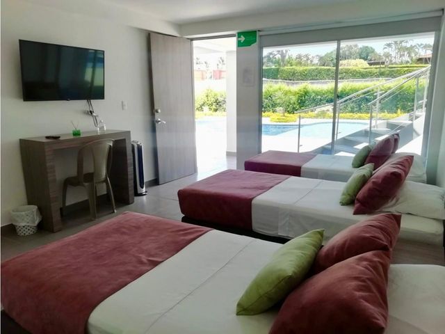 place photo 34