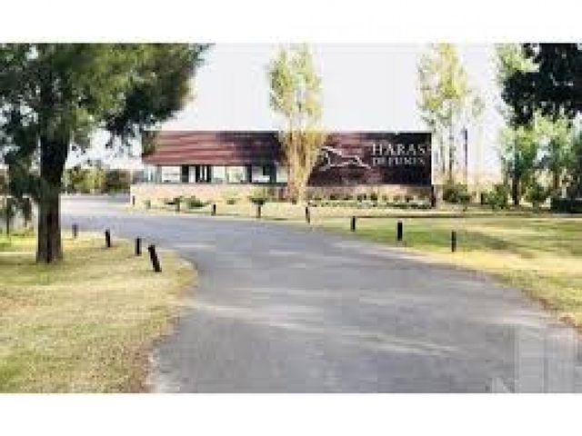 LOTE EN HARAS, AL LADO DE KENTUCKY