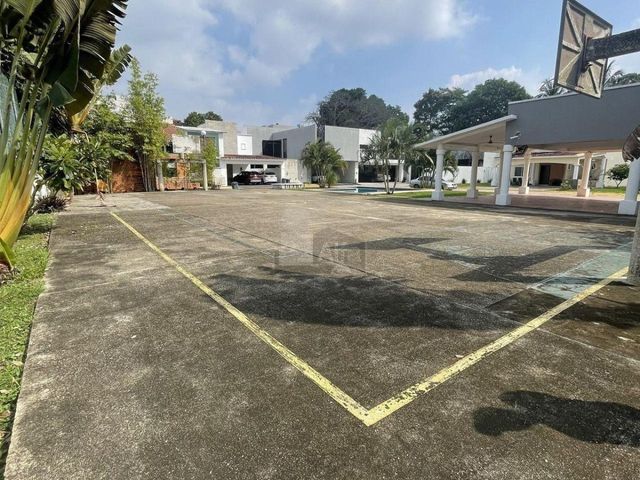 place photo 39