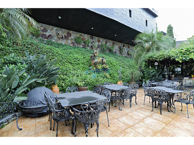 place photo 48