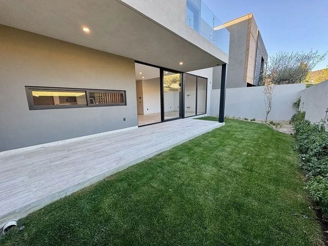 place photo 39