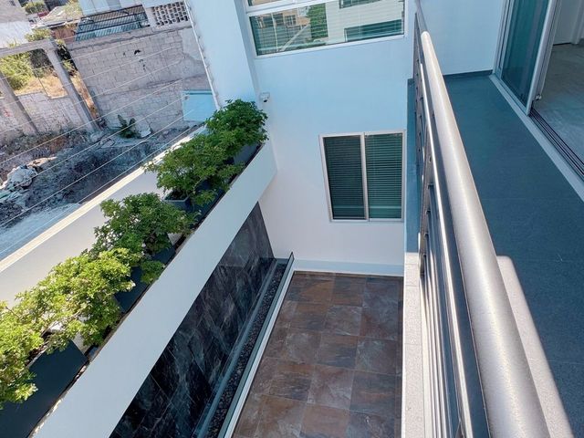place photo 44