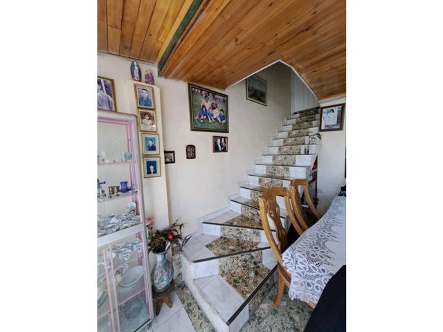 place photo 100