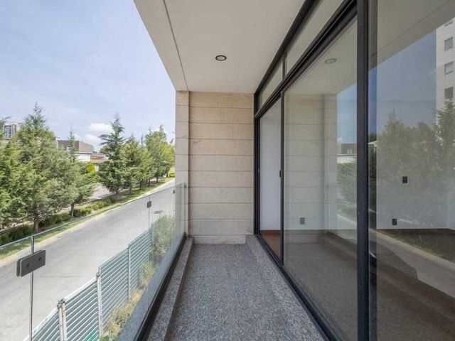 place photo 48
