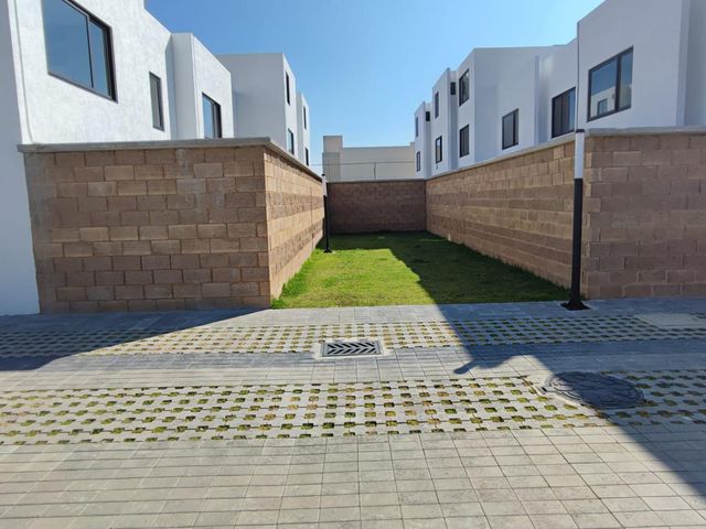 place photo 26