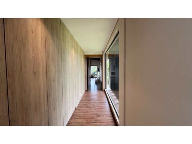 place photo 49