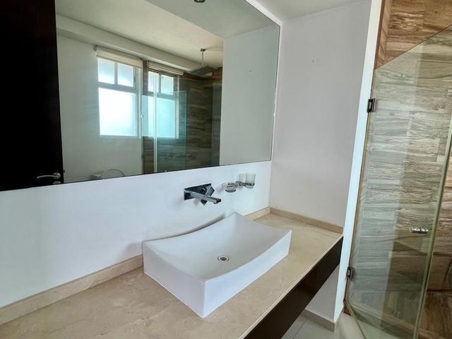 place photo 39