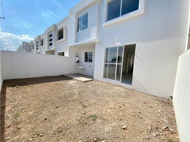place photo 25
