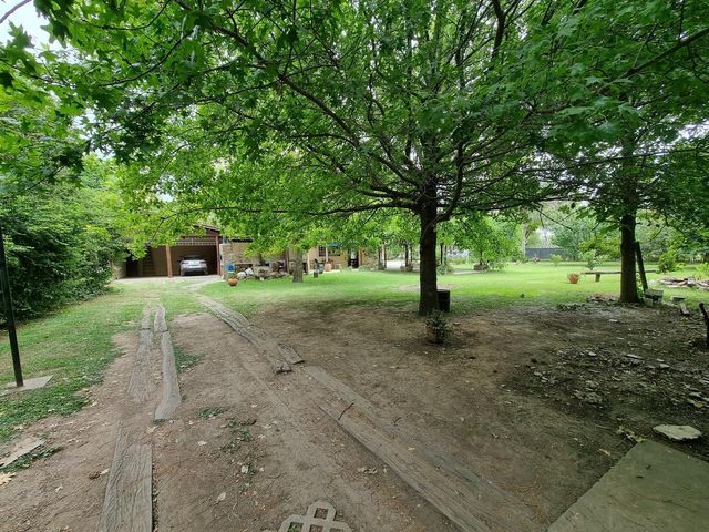 place photo 40