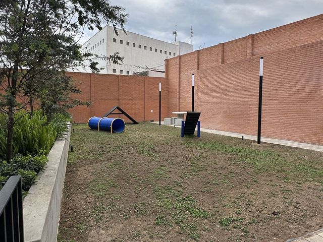 place photo 39