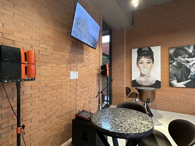 place photo 34