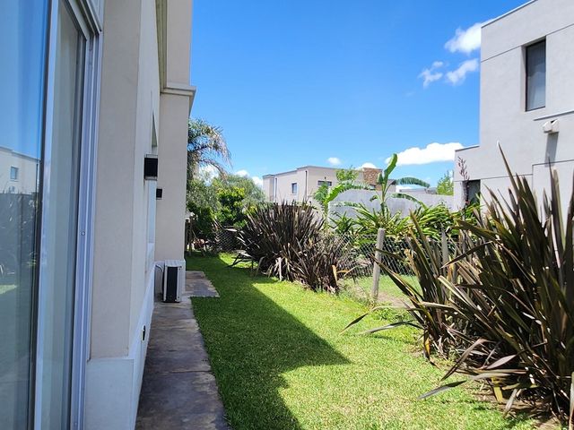 place photo 53