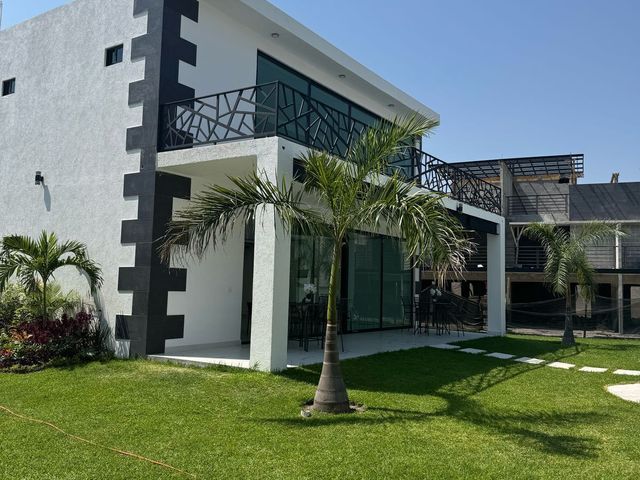 place photo 38