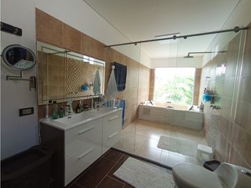 place photo 52