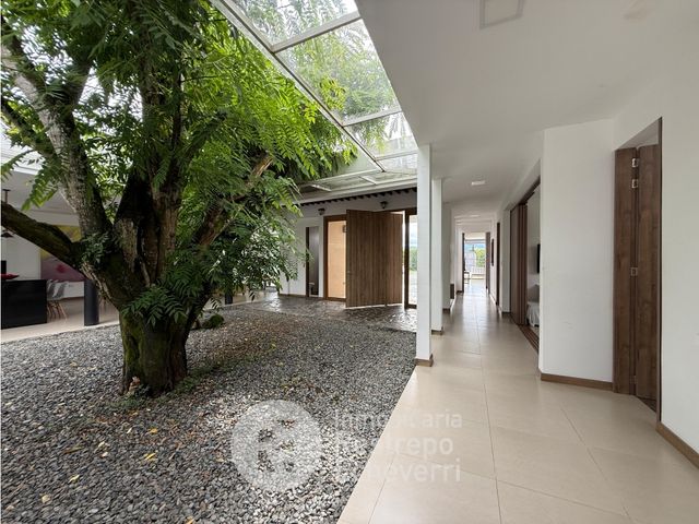 place photo 47