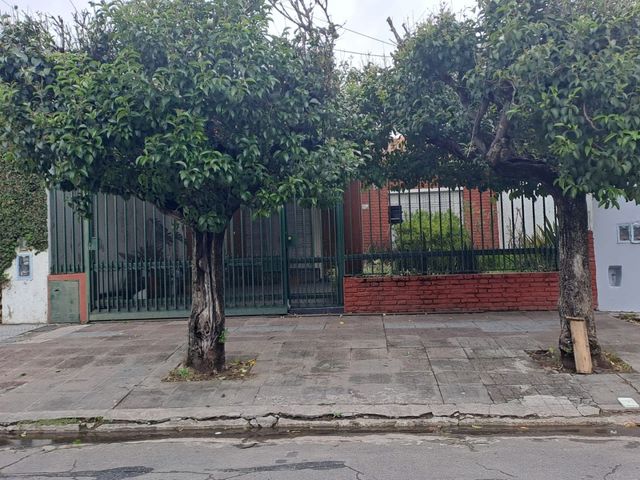 VENTA DE CASA EN Caseros