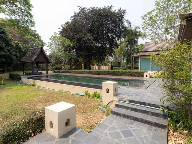 place photo 66