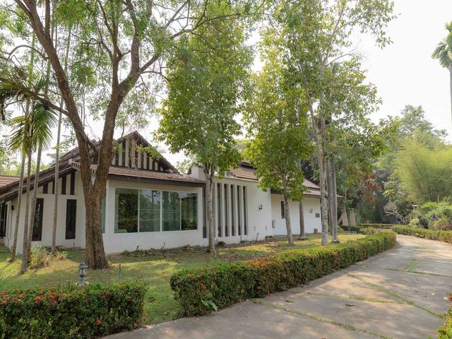 place photo 78
