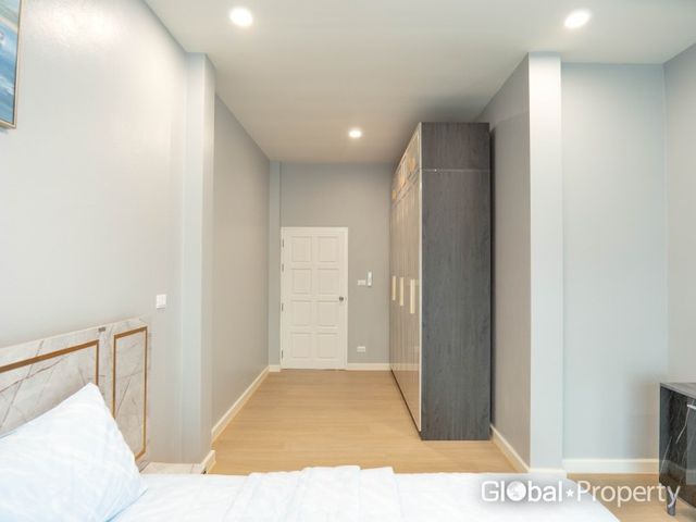 place photo 39