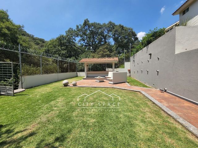 place photo 30