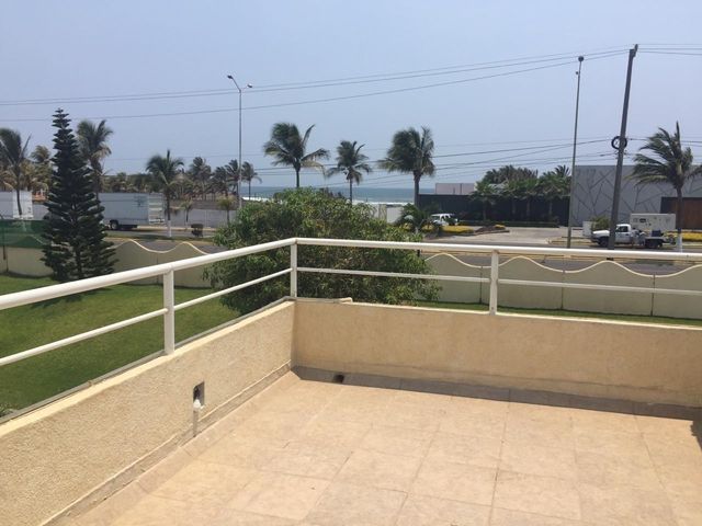 place photo 32