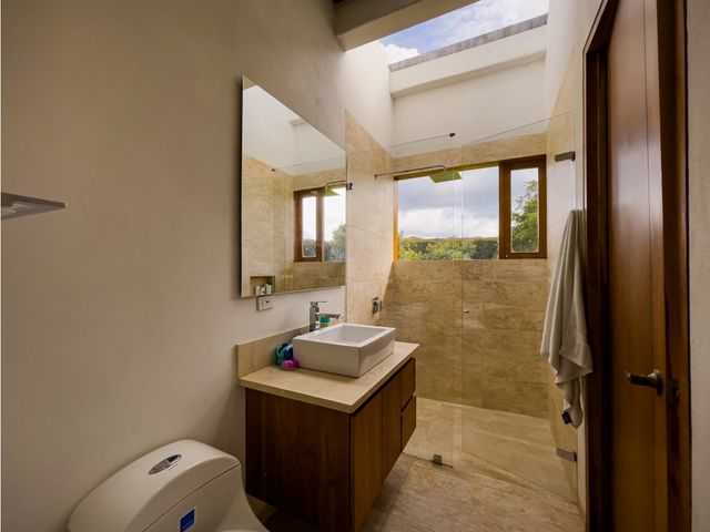 place photo 54