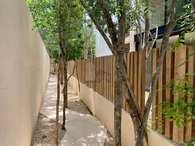 place photo 83