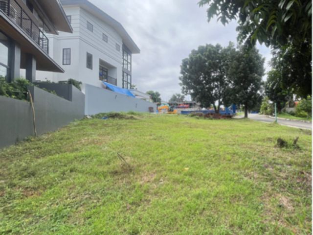For Sale: Vacant Lots at Tivoli Royale Quezon City