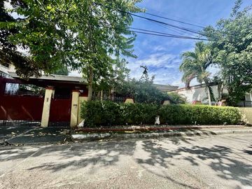Bungalow House at Merville Executive