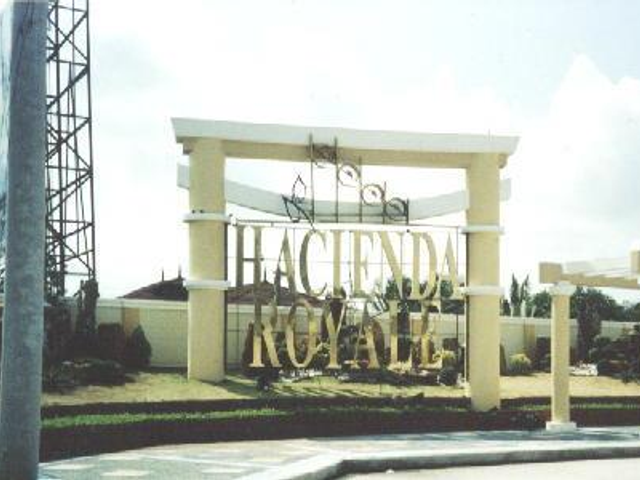 EH-1098: ! For Sale ! 257 Sqm Residential Lot located at Hacienda Royale