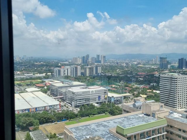 Big Cut - 1 Bedroom Unit - For Sale at Renaissance Condominium, Pasig CIty