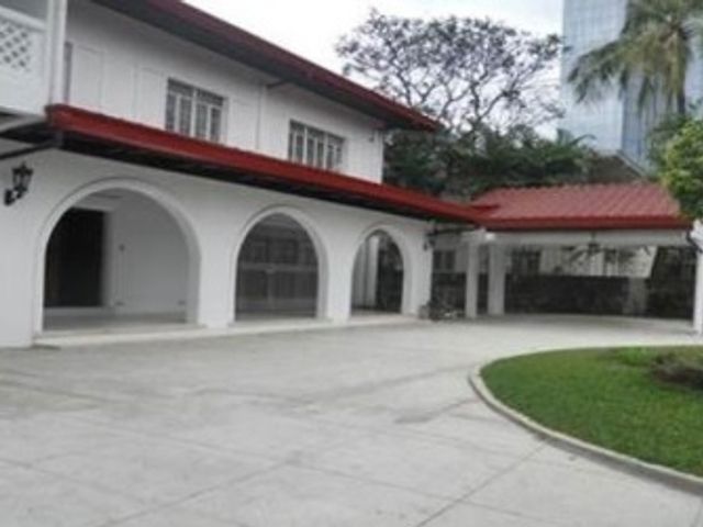 Urdaneta Village House for Sale