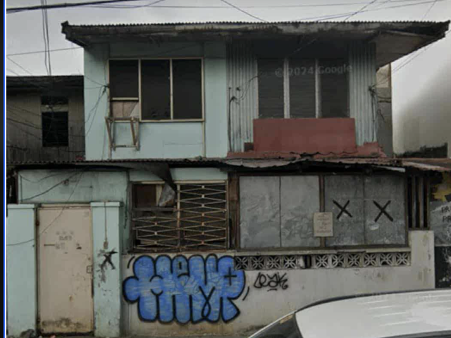 410 sqm Residential Lot with Old House FOR SALE in Teachers Village, QC