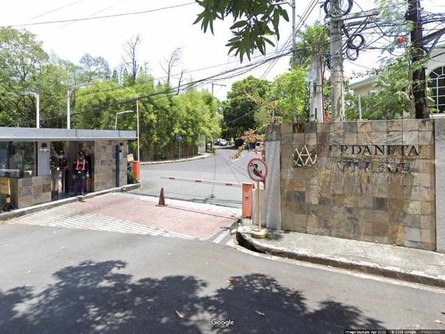 Lot for sale inside Urdaneta Village Makati City