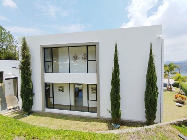 place photo 24
