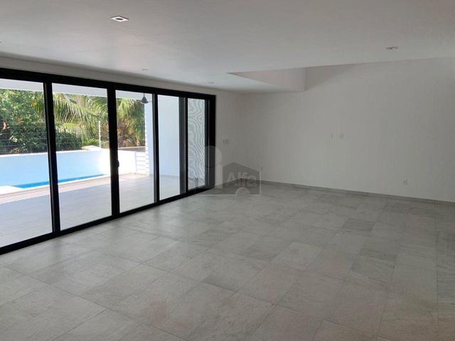 place photo 52