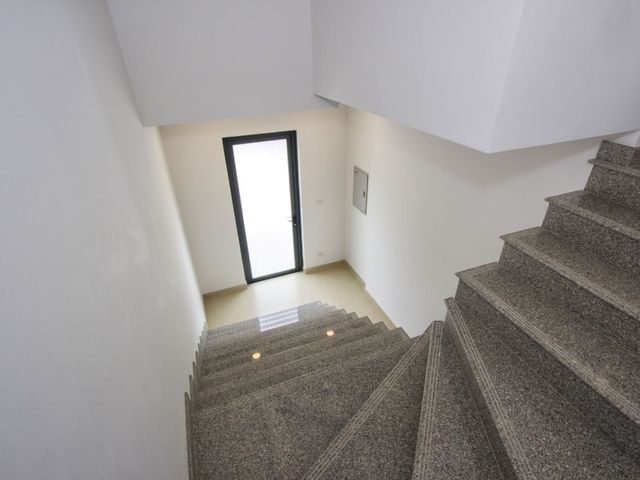 place photo 62