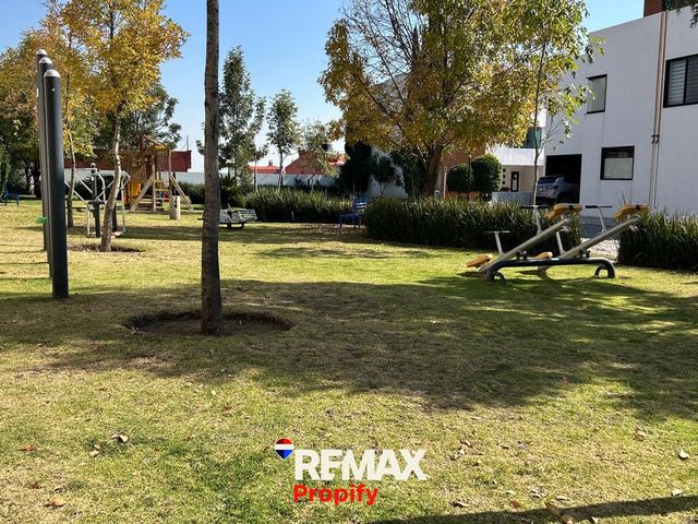 place photo 47