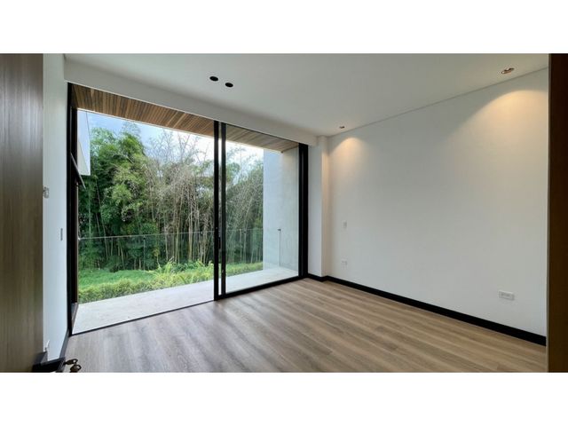 place photo 74