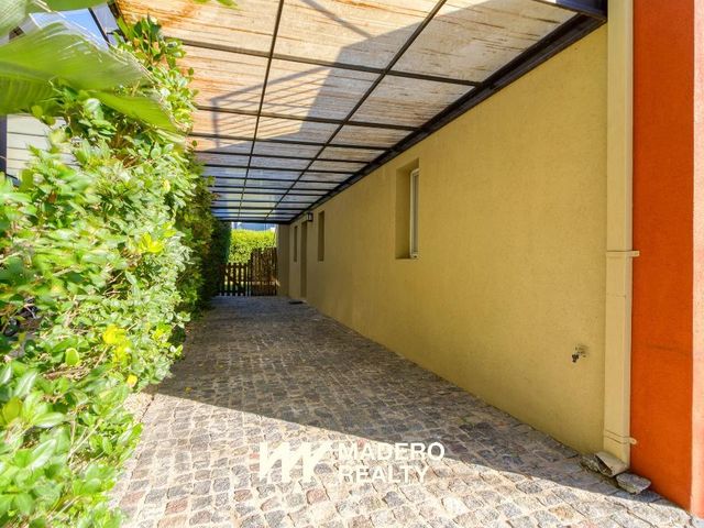place photo 54
