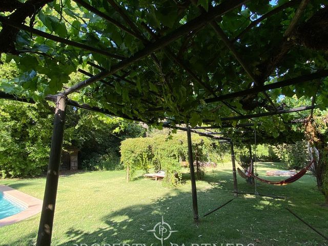 place photo 45