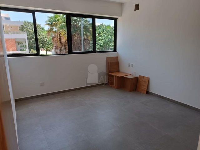 place photo 56
