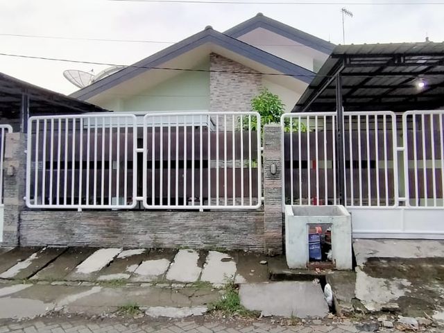 RUMAH DARMO HARAPAN UTARA Dkt Hokky, Bisnis Surabaya