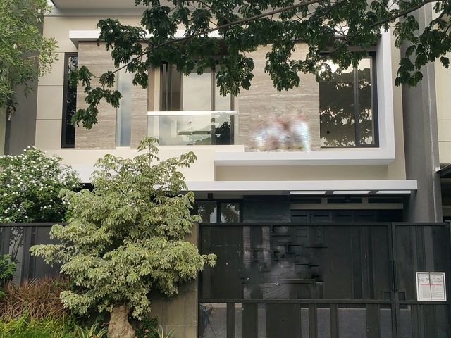 RUMAH RAFFLES CITRALAND GARDEN BARU GRES ROW LEBAR DKT SUPERINDO